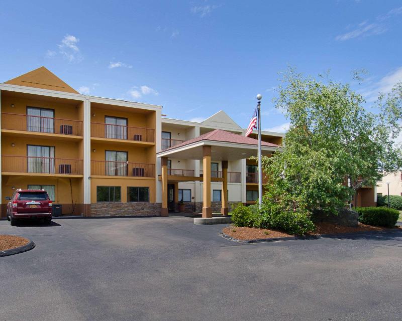 Quality Inn & Suites - photo 3