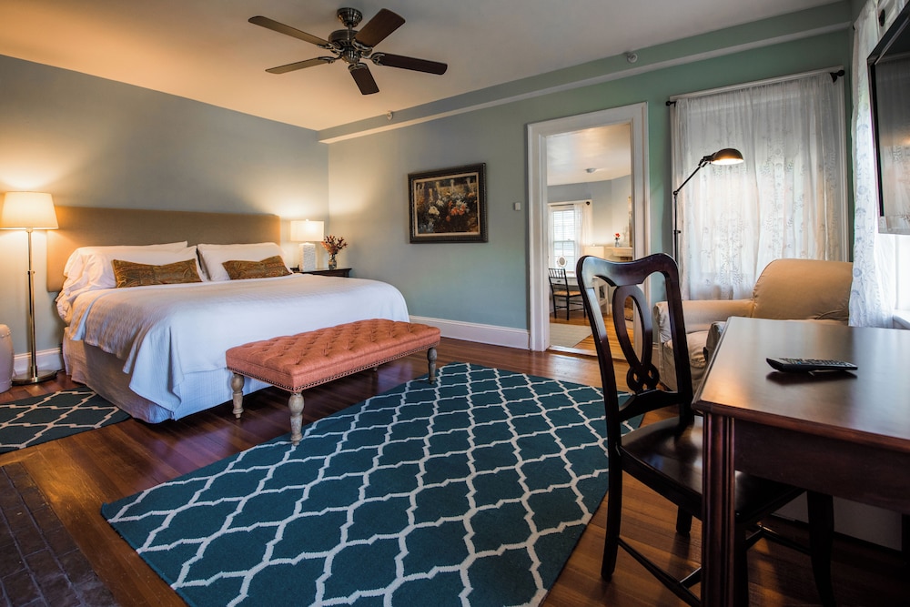 York Harbor Inn - photo 12