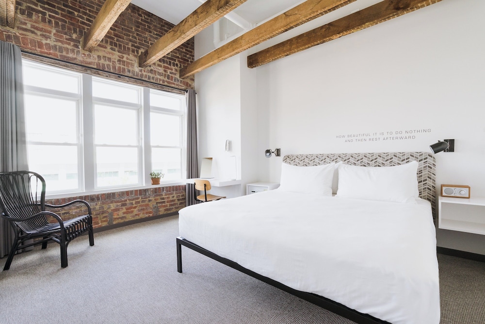 Hotel Hive - photo 50