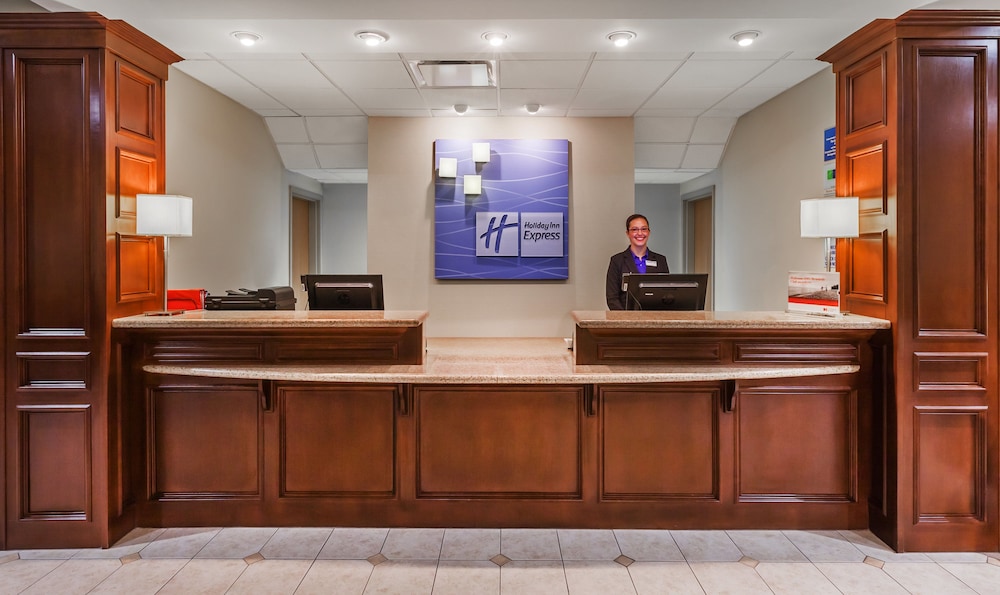 Holiday Inn Express Hotel & Suites Pharr by IHG - photo 39