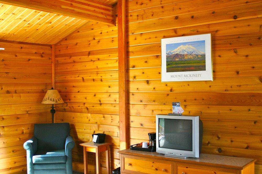 Denali Grizzly Bear Resort - photo 17