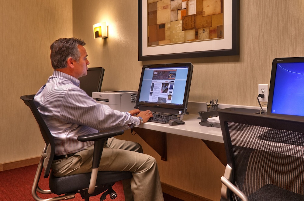 Hampton Inn & Suites Orem - photo 50