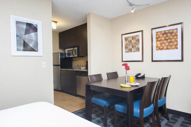 TownePlace Suites by Marriott Des Moines Urbandale - photo 57