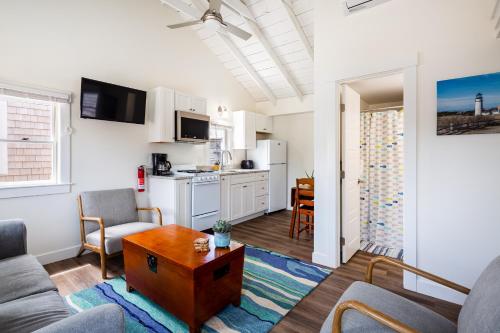 Truro Beach Cottages - photo 81