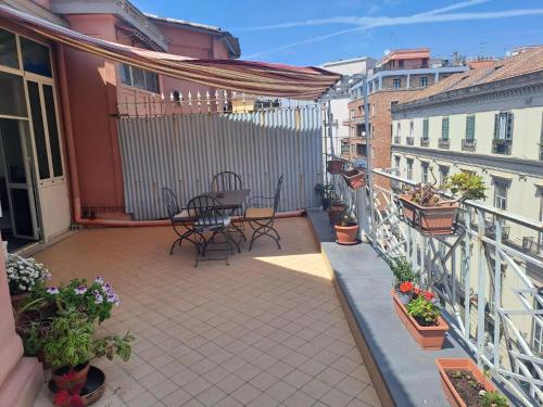 Alle Quattro Regine — 4-Star Luxury Hotel in Naples, Italy