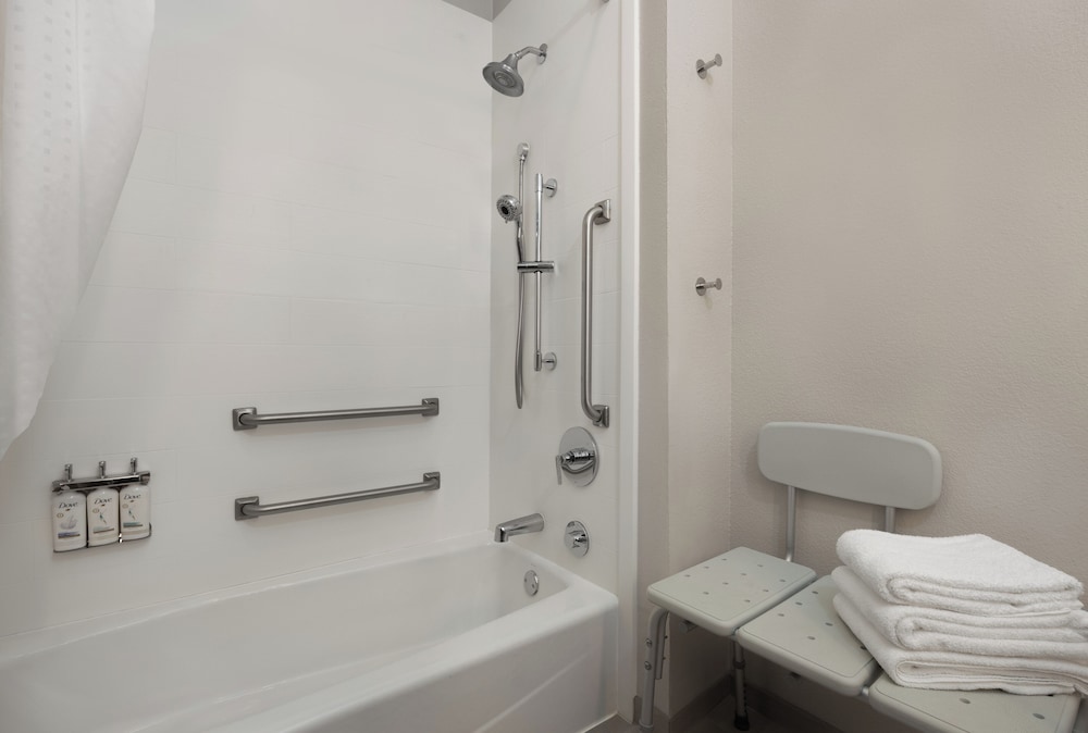Hampton Inn Acworth - photo 29