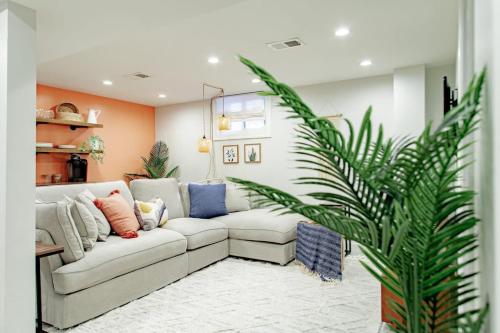 Private 1 BR DC Residential Style Stay Parking — 4-Star Luxury Hotel in Washington, United States