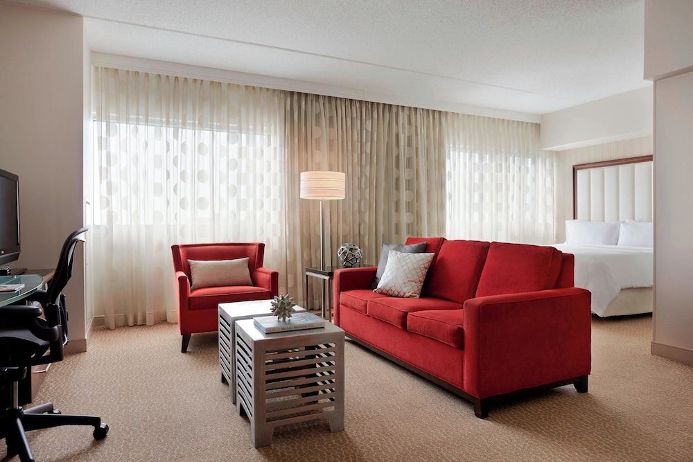 Renaissance Newark Airport Hotel - photo 20
