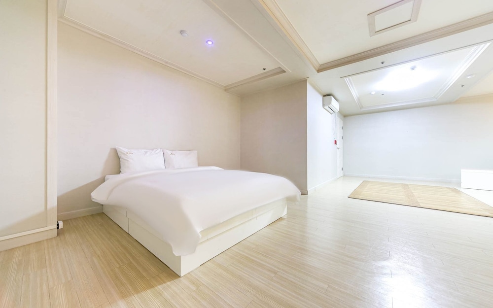 Andong Okdong Hayanseong in Andong, South Korea