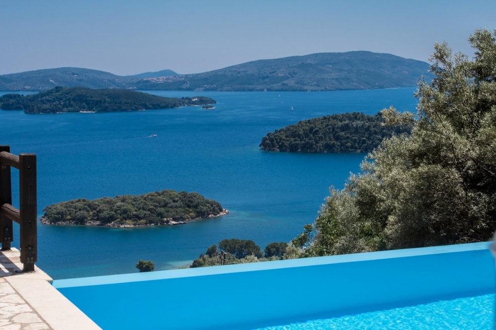 Stunning Seaviews Pool Beach Pasithea - last minute hotel in Lefkada