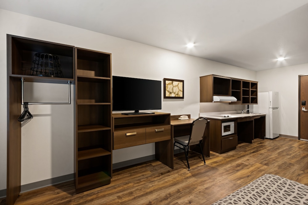 Woodspring Suites Tolleson Phoenix West - photo 9