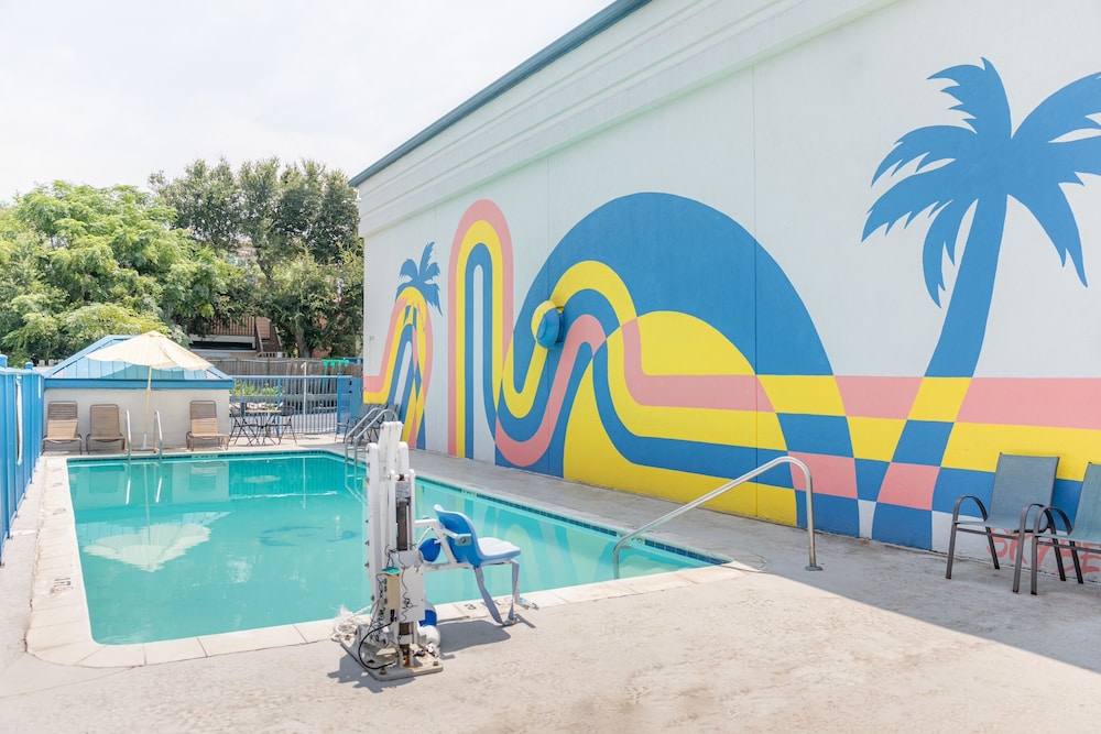 Sandcastle Inn - photo 17