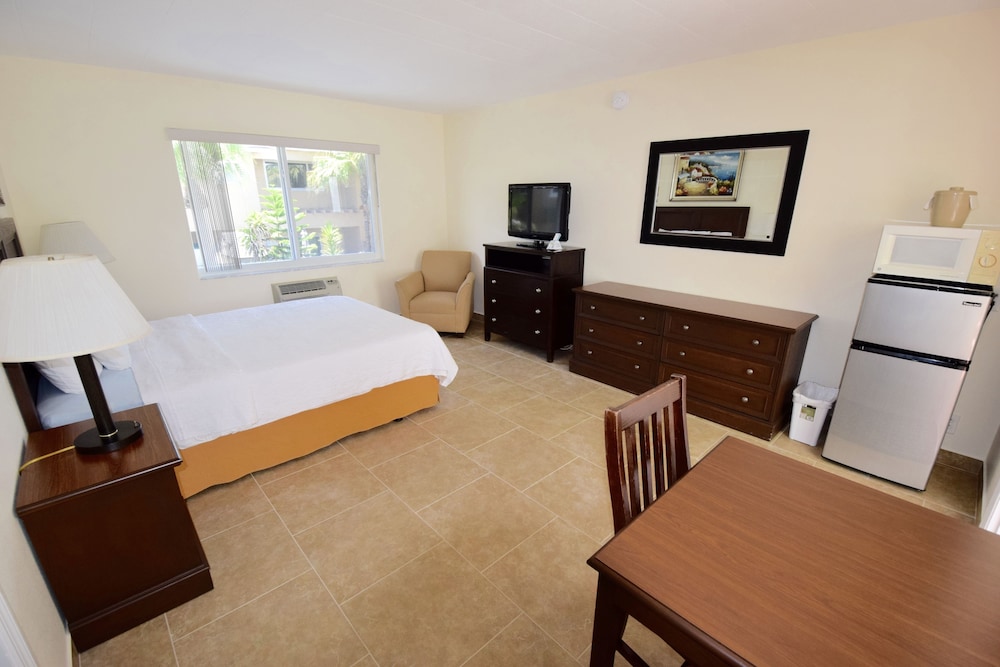 Surf Side Resort - photo 10