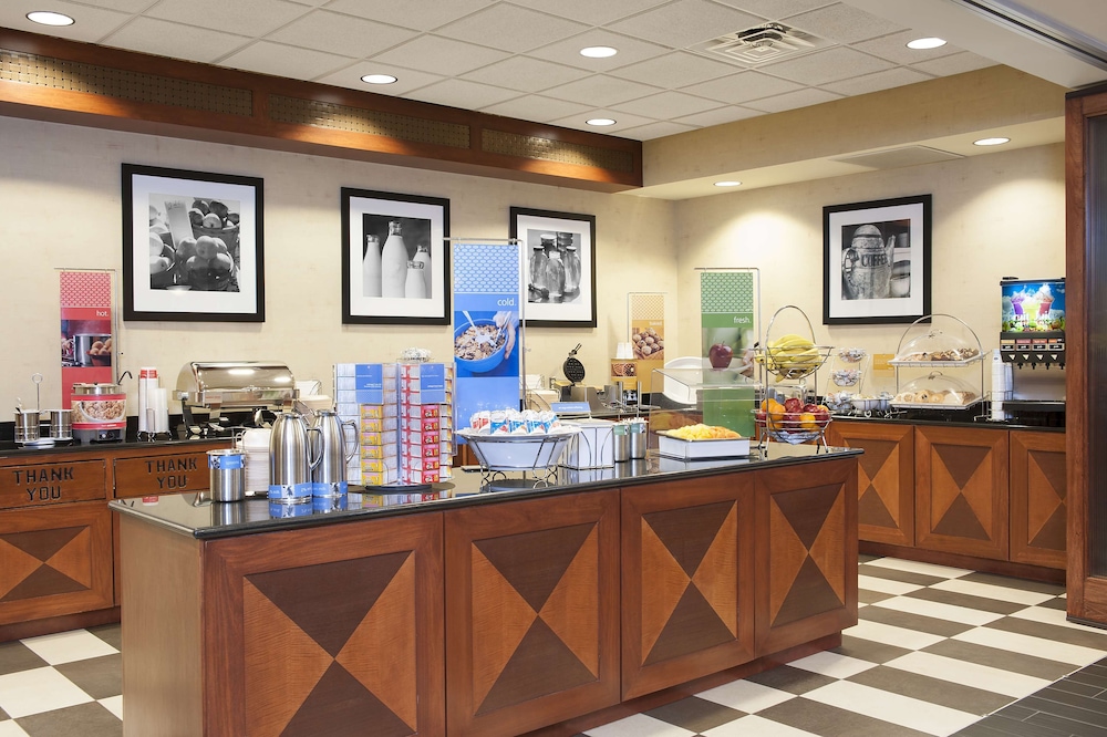 Hampton Inn and Suites Indianapolis Fishers - photo 38