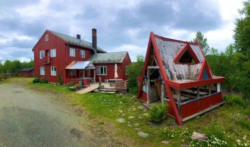 Pasvik Taiga - carbon neutral hotel in Unknown City