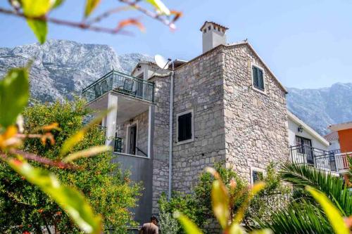 Apartments INN Baska Voda — 4-Star Luxury Hotel in Baska Voda, Croatia
