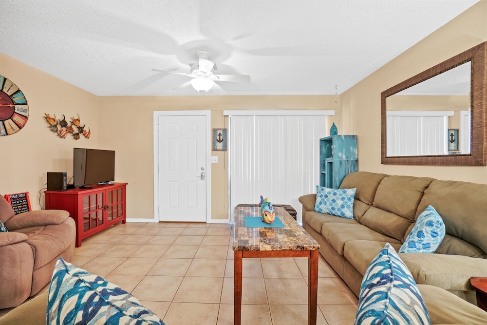 Portside Resort Pet Friendly Rentals by Panhandle Getaways - photo 36