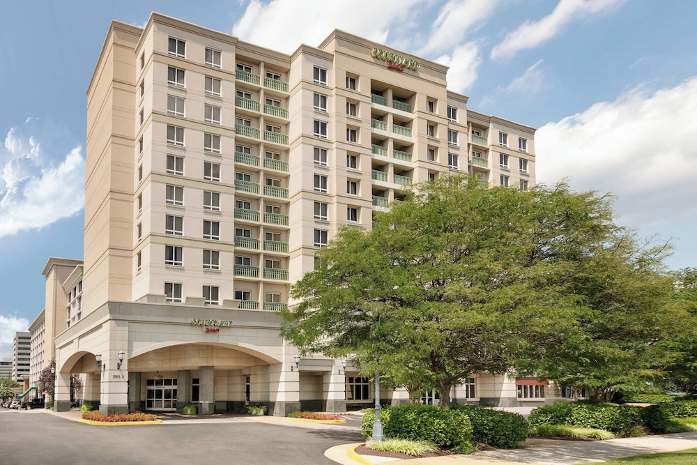 Courtyard by Marriott Tysons McLean - photo 30