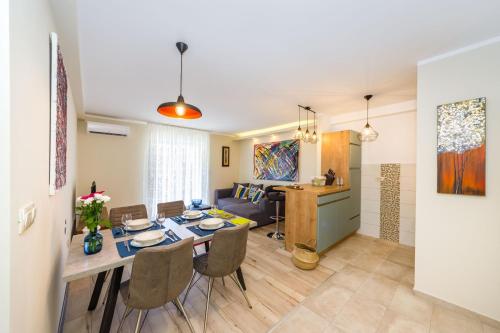 Ema 2br Apt. In Old Town Centre — 4-Star Luxury Hotel in Zadar, Croatia