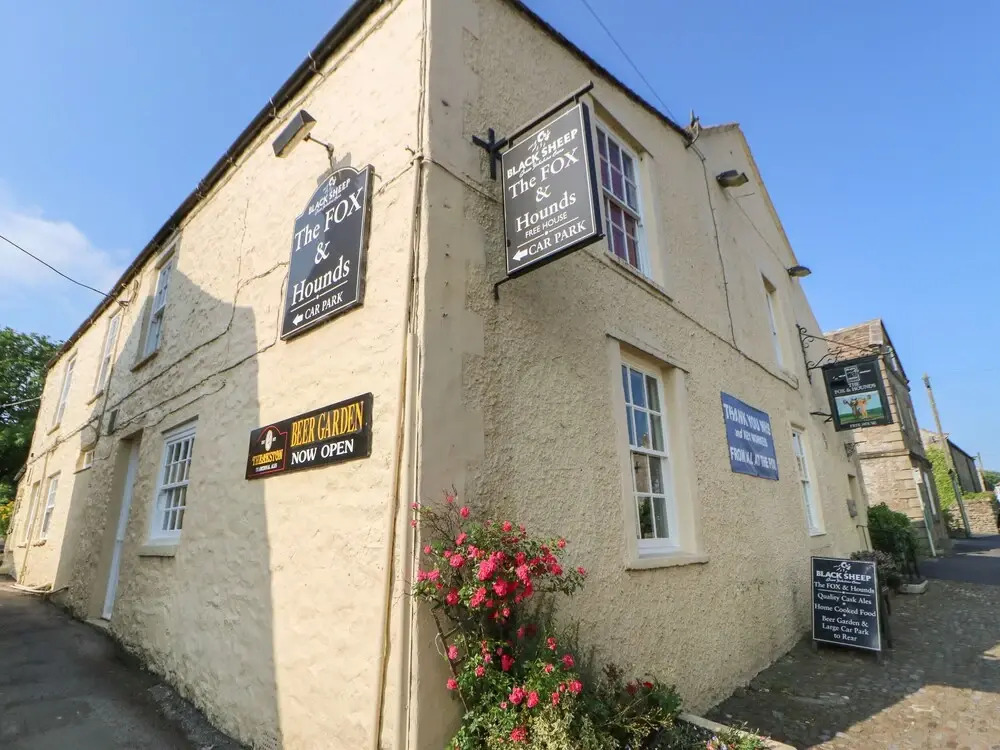 10 Old School Close - carbon neutral hotel in Leyburn