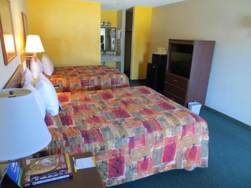 Days Inn by Wyndham Bryan College Station - photo 20