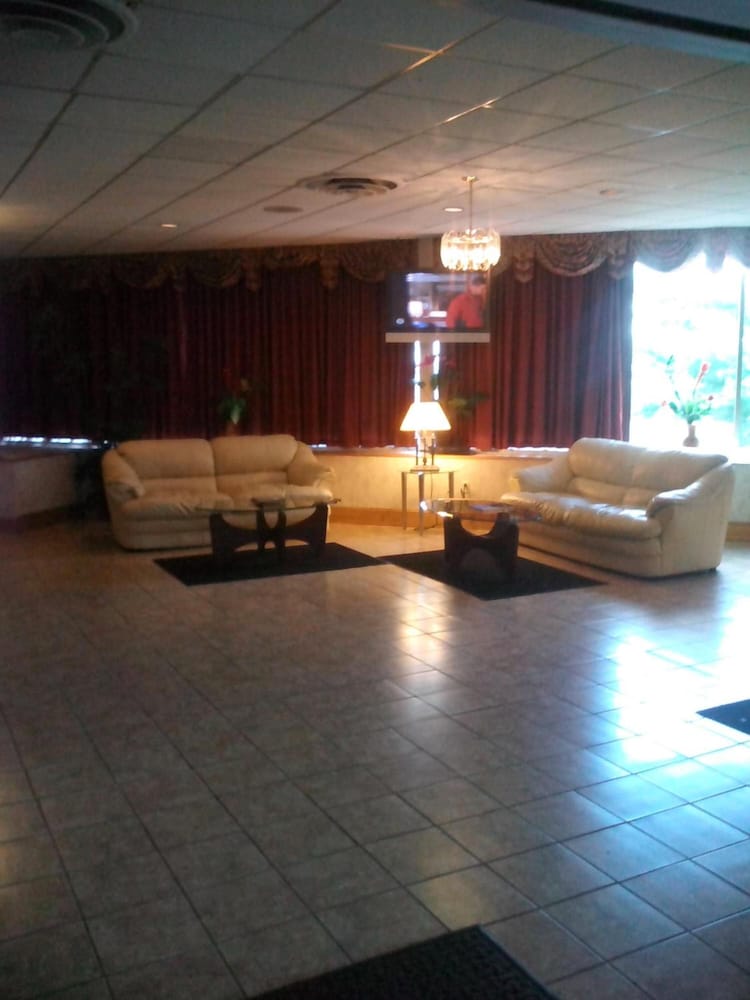 Regency Inn Richmond - photo 36