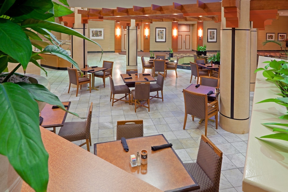 Holiday Inn Philadelphia South Swedesboro by IHG - photo 30