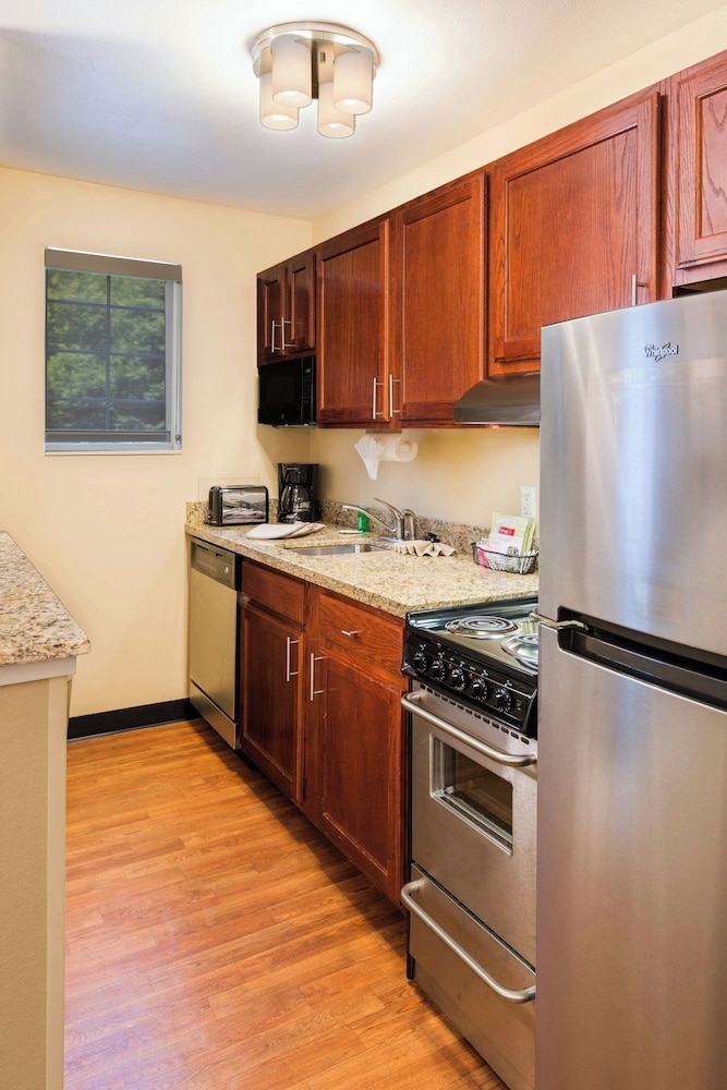 Towneplace Suites By Marriott Kennesaw - photo 8