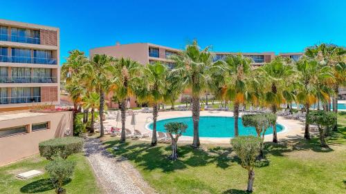 Entre o Vale e o Mar Herdade dos Salgados — 4-Star Luxury Hotel in Guia, Portugal