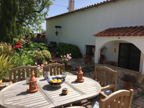 Casa Kamari — 4-Star Luxury Hotel in Estoi, Portugal