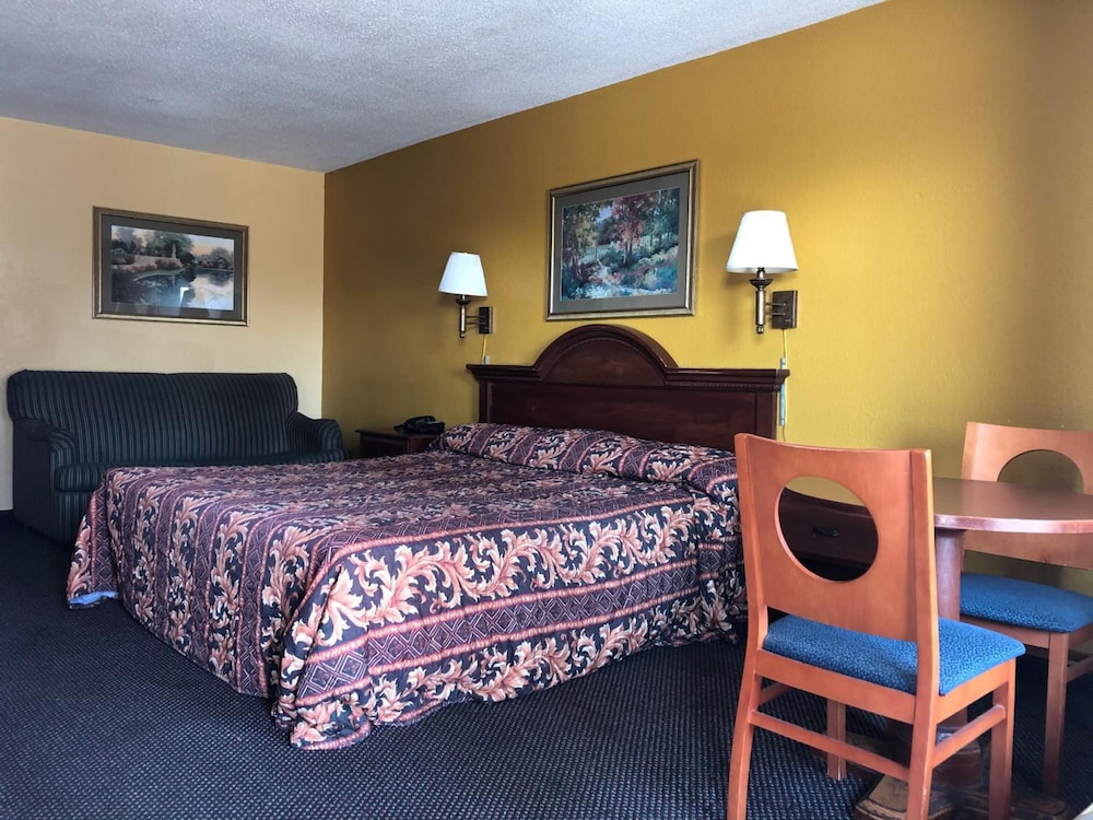 Capital Inn - photo 25