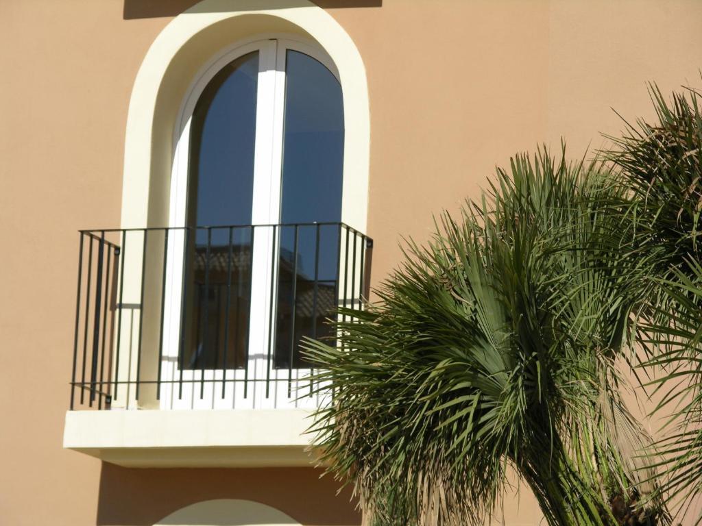 Arona 2 5208 — 4-Star Luxury Hotel in Cartagena, Spain
