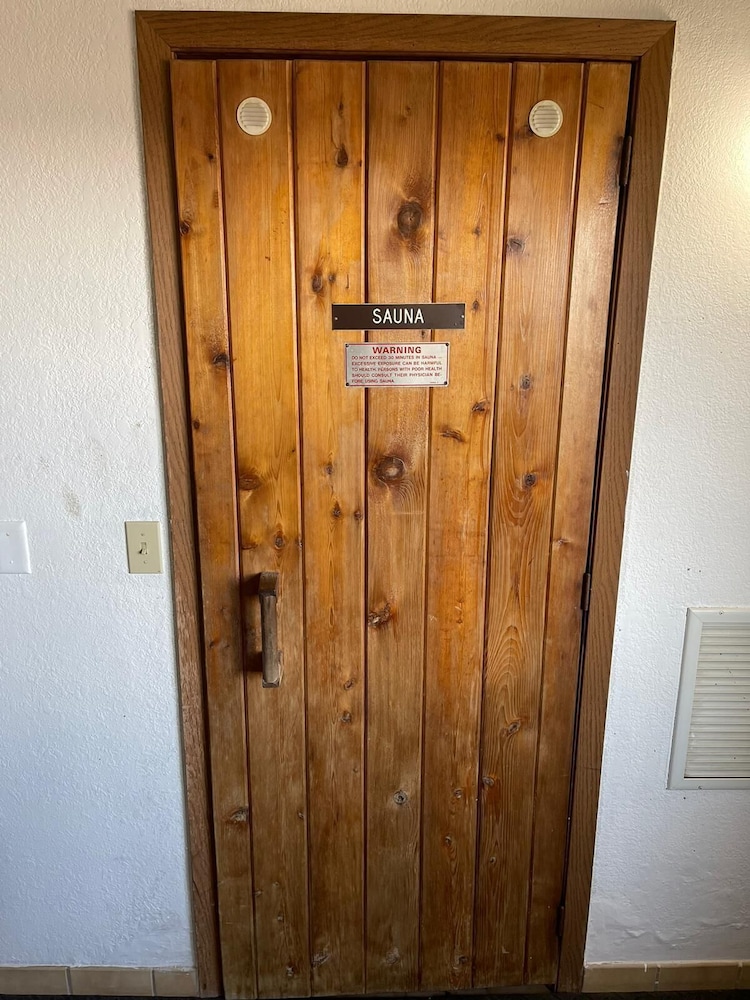 Belgium Inn & Suites - photo 15