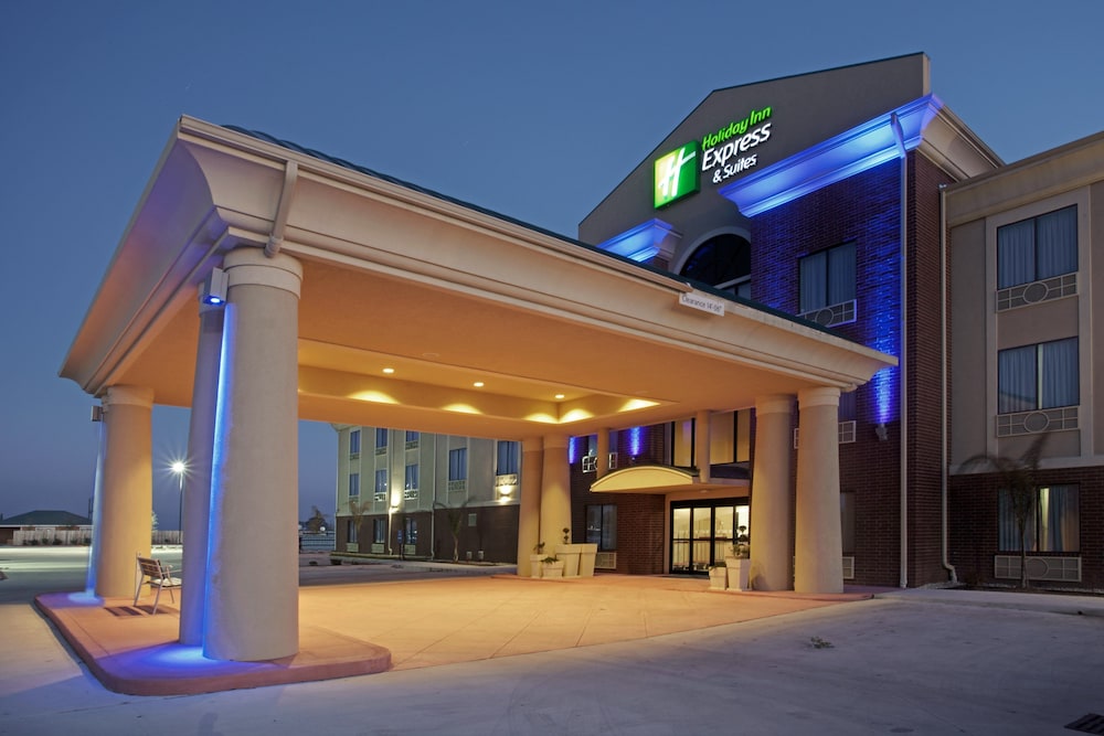 Holiday Inn Express & Suites Waller Prairie View by IHG - photo 42