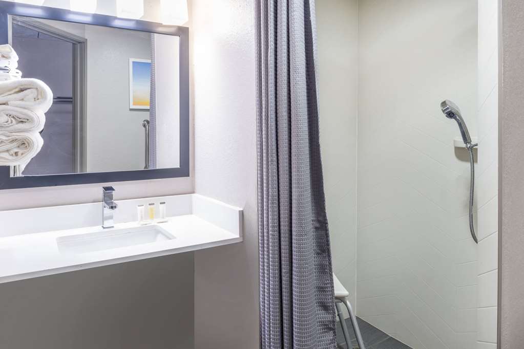 Days Inn by Wyndham Sioux Falls Airport - photo 11