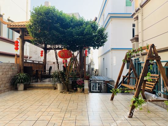 Shengsifengya in Caiyuan, People's Republic of China