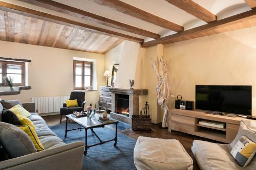 Home Deco Marenya House Costa Brava — 4-Star Luxury Hotel in Torroella De Montgri, Spain