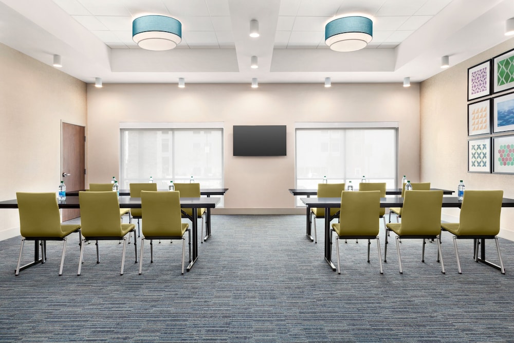 Holiday Inn Express & Suites Austin North Pflugerville by IHG - photo 42