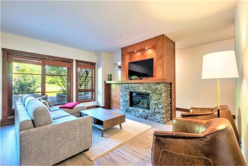 Tremblant Prestige Étoile 1520 3 — 4-Star Luxury Hotel in Mont-Tremblant, Canada