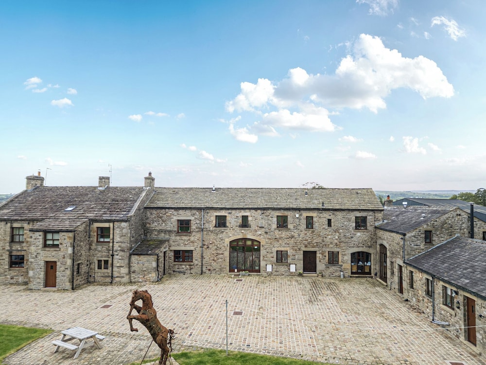 Orcaber Farm Retreat — Skipton — photo 3