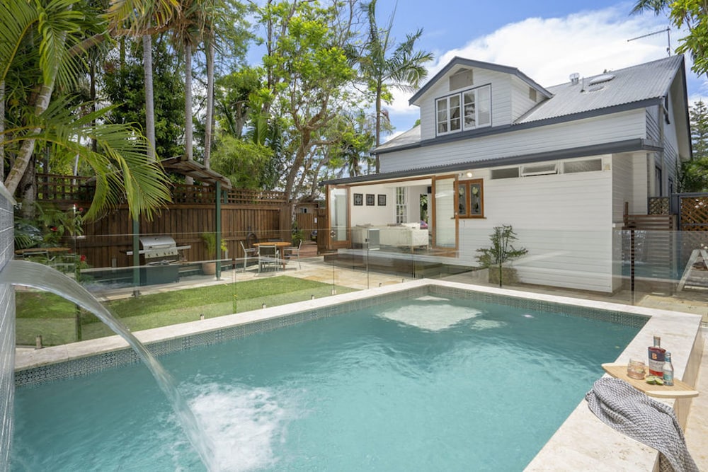 Starr Cottage — 4-Star Luxury Hotel in Byron Bay, Australia