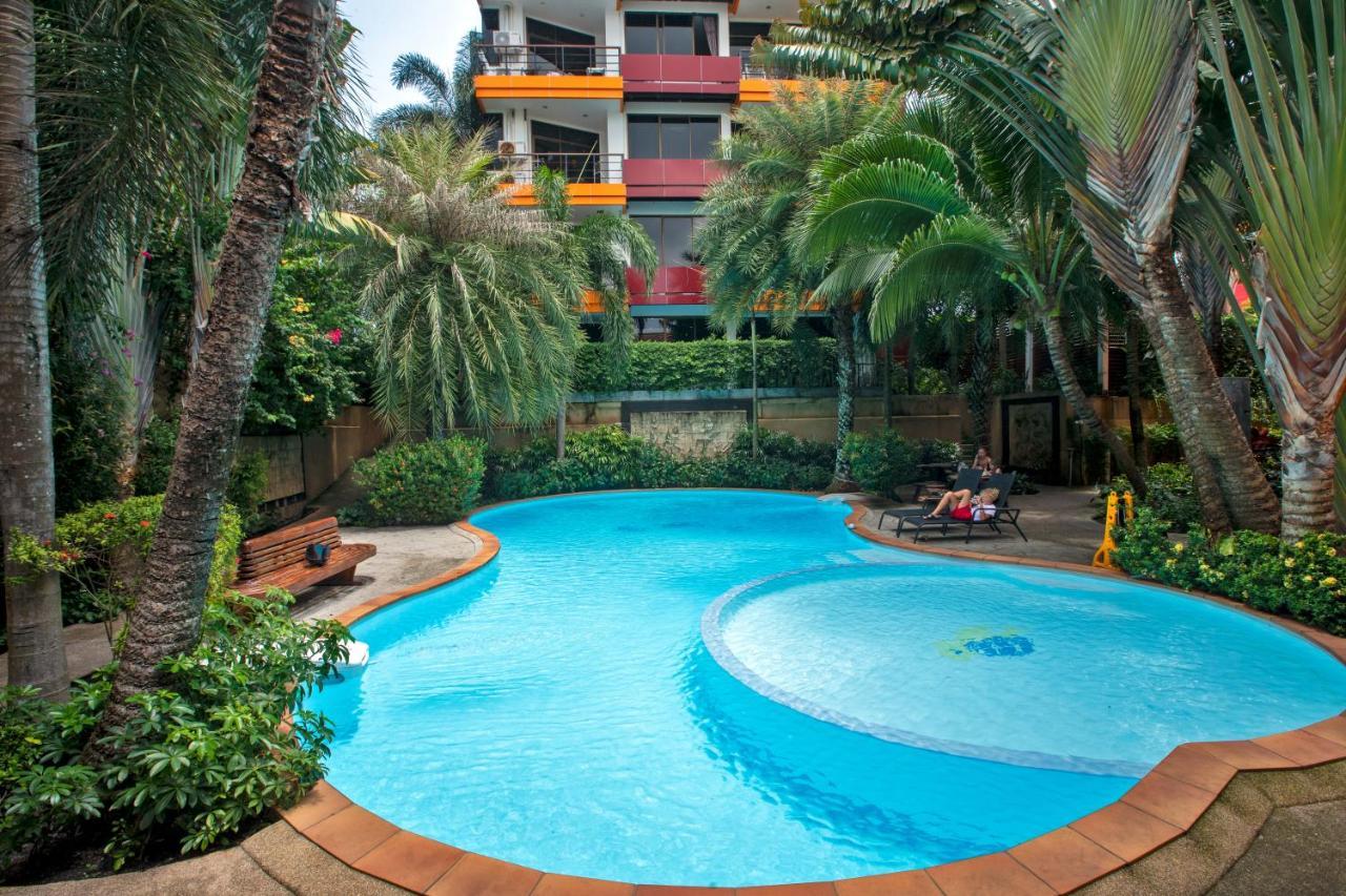 1 bdr Apartment Naiharn Beach Condo by CapitalPro — 4-Star Luxury Hotel in Rawai, Thailand