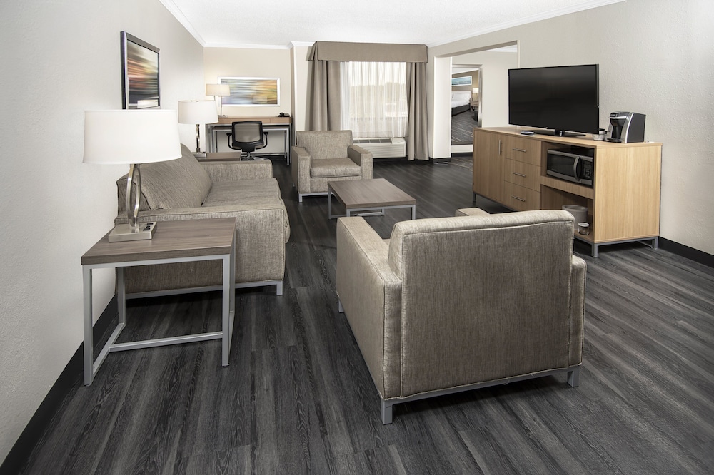 Holiday Inn Greenville by IHG - photo 24
