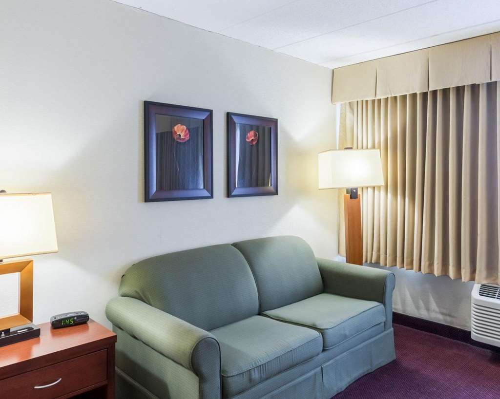 Clarion Hotel Somerset New Brunswick - photo 17