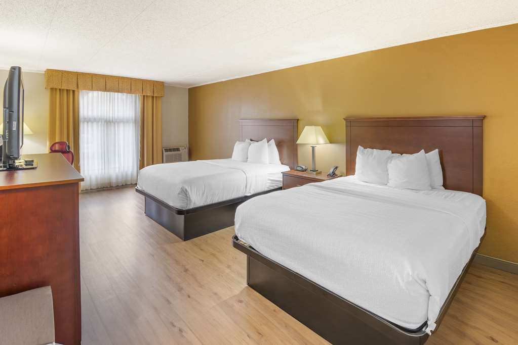 Best Western Plus Governor's Inn - photo 11