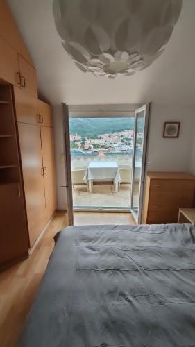 Sola Cozy Apartment in Dubrovnik with Beautiful Scenery