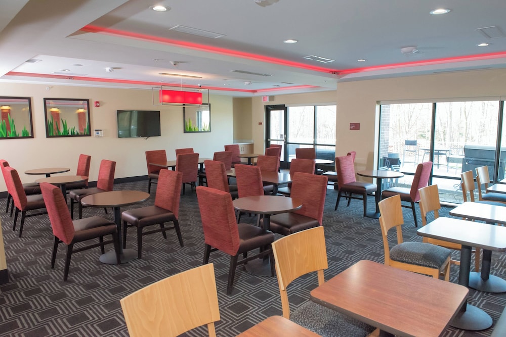TownePlace Suites by Marriott Battle Creek - photo 34