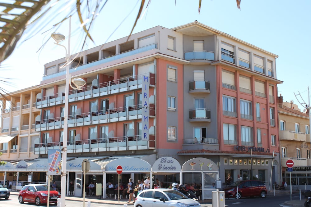 Hotel Mira Mar in Valras-Plage, France