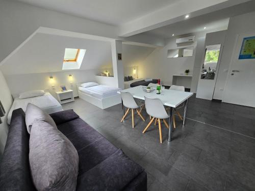 B&B Cindra — 4-Star Luxury Hotel in Karlovac, Croatia