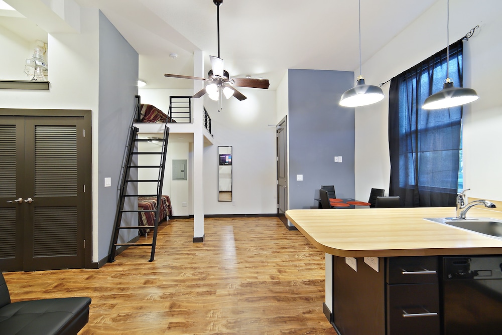Old West Lofts Down Town Tampa - photo 13